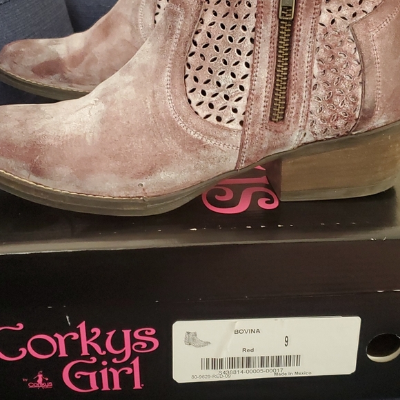 Corkys Leather Ankle Boot - Picture 6 of 6
